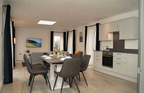 Navestock Casa | NEW 3BD Home in Historical Crown Farm