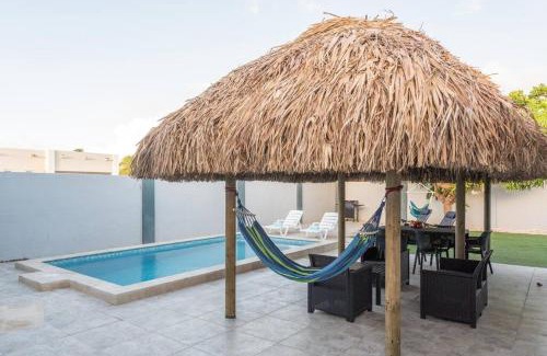 Palm Beach Villa | *NEW 3BR 2.5BA Villa w/Pool in Palm Beach