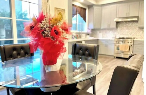 Arcadia Casa | NEW 3BR 2.5BATHS upscale, attached garage, close to DTLA and Universal Studio