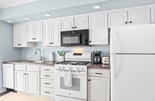 Ventnor City Casa | NEW 3br/2ba Beach Home 2.5 blks to Beach!