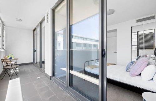 Kingsgrove Apartamento | NEW 3BR Apt in Kingsgrove Sleeps 7