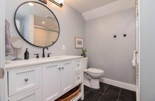 Hazel Park Apartamento | New! 3BR I 2BA Home in the Vibrant City of Hazel Park