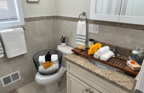 Newark Casa | NEW! 3BR Modern & Comfy Newark Unit