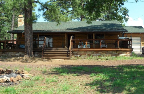Pinetop-Lakeside Cabina | ¡NUEVO! Cabaña frente al lago de 4 acres en Tall Pines