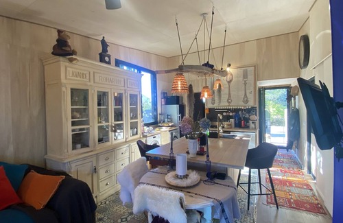 Robion Casa | new 4 pers enchantment Provencal new house luxury garden enclosed jacuzzi