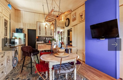 Robion Casa | new 4 pers enchantment Provencal new house luxury garden enclosed jacuzzi