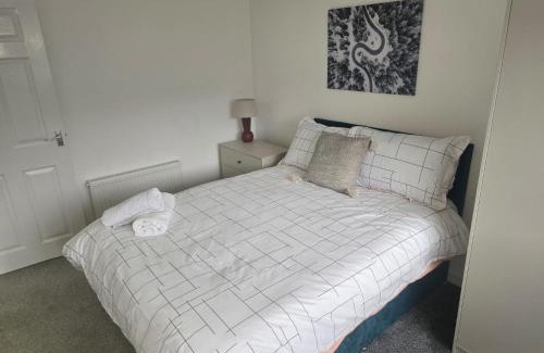 Cheadle Apartamento | New 4bedroom house near Manchester Airport