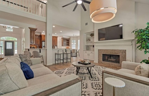 College Park Casa | New! 4BR/Easy Access to all Woodlands amenities