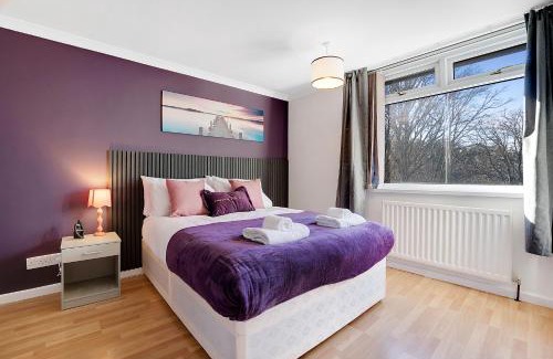 Peterlee Casa | NEW! 4BR in Stafford Place