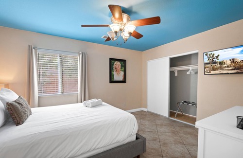 Indio Casa | NEW - 4BR Oasis- Pool-Spa -BBQ-Games S2