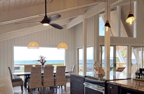 Anahola Casa | NEW 4BR Oceanfront Home with Hot Tub & Theatre