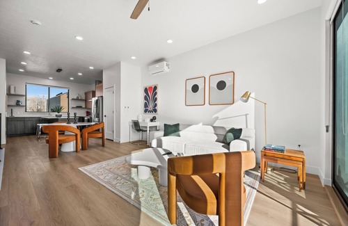 East Central Casa | NEW 9th and 9th