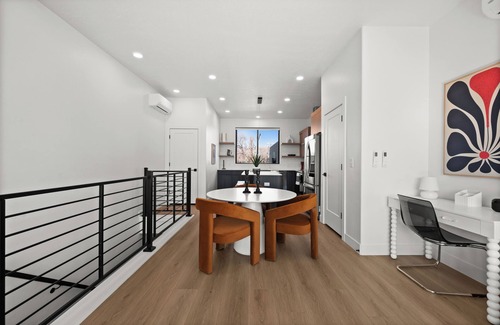 East Central Casa | NEW 9th and 9th