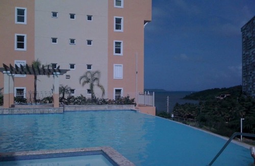 Sardinera Condominio | Sub-Penthouse, Ocean & City Views! Tarifa especial para mayo de 2018!