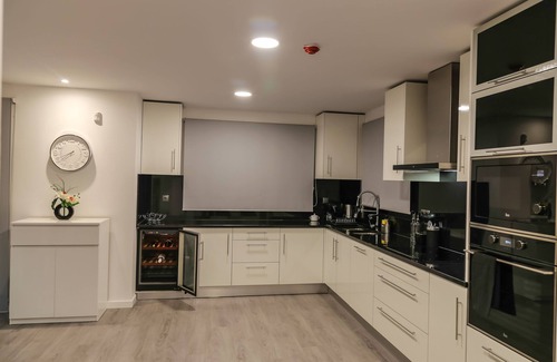 Calheta Casa | NUEVO A & M House II Luxury Holidays Home