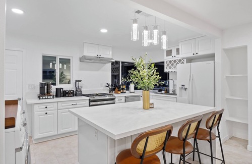 Westminster Casa | NEW! A Modern Oasis with Game room 15mins to Disneyland,beaches&more!