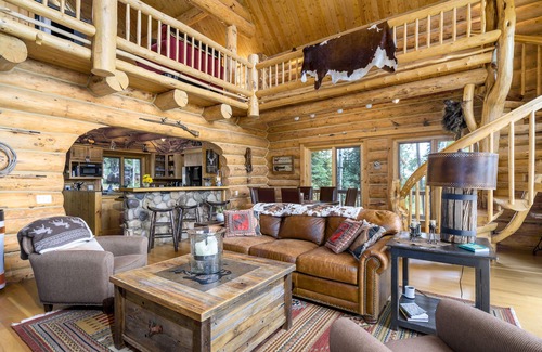 Steamboat Springs Cabina | ¡NUEVA TRANQUILIDAD ABSOLUTA! Cabaña de madera, decorada profesionalmente, vista deslumbrante