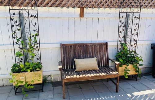 Chula Vista Apartamento | NEW!!! Adorable 1 bedroom suite w/private entrance