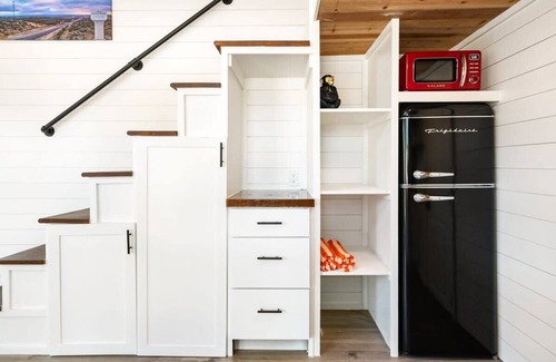Dripping Springs Cabina | NEW Adorable & Cozy Tiny House #2 @Infinity Ranch