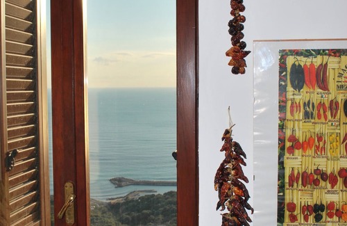 Marina di Pisciotta Apartamento | NUEVO: aire acondicionado +++ apartamento familiar con vista al mar en el Borgo de Pisciotta