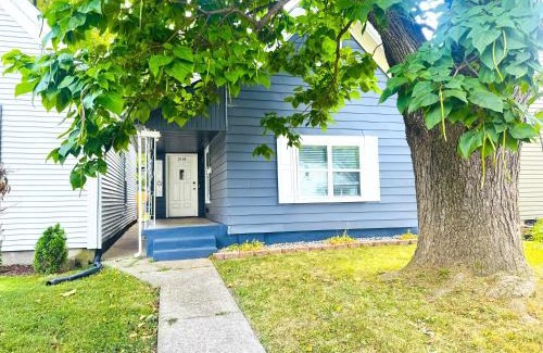 Jeffersonville - Clarksville Casa | New Albany Home near Louisville