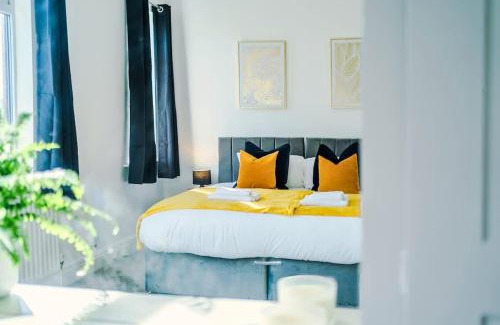 Newcastle-Under-Lyme Casa | NEW Albert House - 3 Bedroom