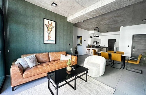 El Palmar Apartamento | NEW! Amazing Spacious 3-bedroom Apartment in Santa Elena with Great Amenities!