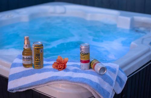 Hillcrest Casa | NEW Amazing Urban Oasis Spa-Fire-Deck-Gr8 Deal