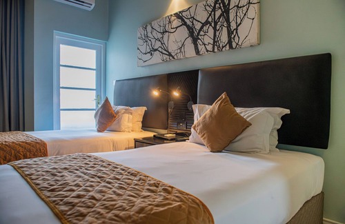 Harare Hotel | New Ambassador Hotel