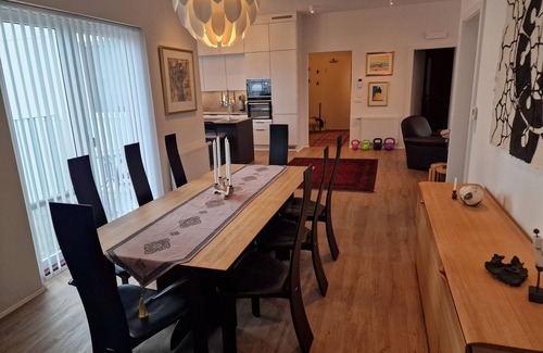 Arbær Apartamento | New and beautiful spacious pent-house apartment