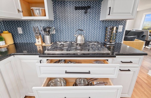 Independence Casa | New and Inviting in Independence