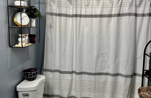 Schenectady Apartamento | New and modern stylesh apt close to downtown