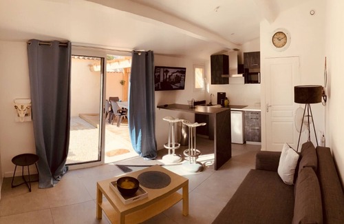 St.-Remy-de-Provence Casa | New announcement! Bastidon des alpilles