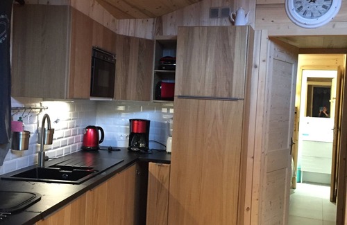 Sainte-Foy-Tarentaise Apartamento | Apartamento nuevo, 3 estrellas, capacidad para 4 personas, en auténtico chalet de Saboya