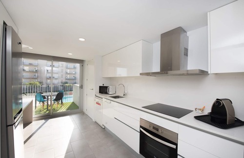 Calafell Apartamento | NEW APARTMENT 4 MIN WALK TO TRAIN STATION AND CLOSE TO SERVICES AND BEACH