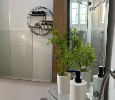 La Caleta Apartamento | New apartment near the airport AILA