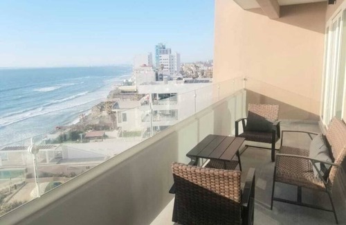 Costa de Oro Apartamento | New apartment with amazing view, front sea with access to the beach.