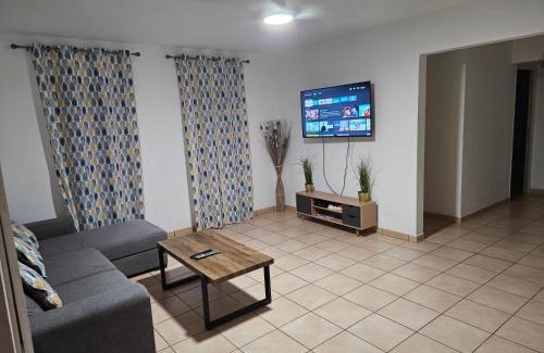 Les Abymes Apartamento | NEW Appart 2 chambres avec piscine proche aeroport