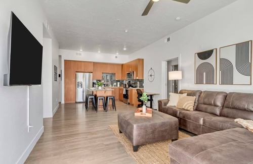 Clearfield Apartamento | New Apt - Gigabit Internet - Year-round Pool