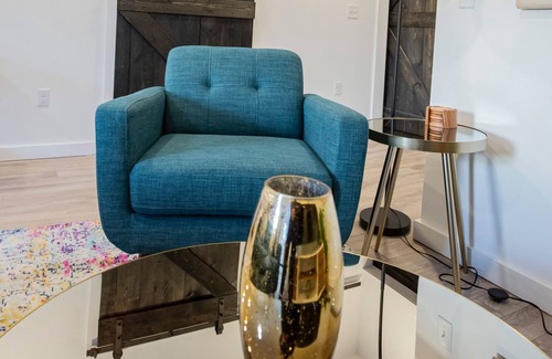 Lewiston Apartamento | New Apt with Modern Style- 5 mins from St Mary’s, Central Maine Med, and Bates