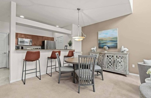 Auburn Hills Casa | *NEW* Auburn Hills DT Condo