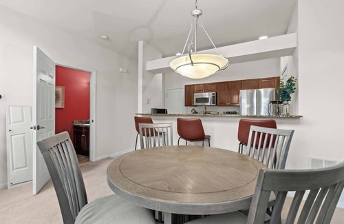 Auburn Hills Casa | *NEW* Auburn Hills DT Condo