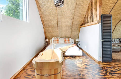 Sugar Grove Casa | NEW! Barn on private petting zoo farm with Hot Tub!