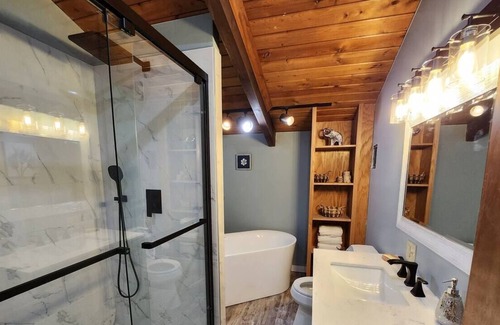 Bartlett Chalet De Esquí | *NEW*Baths/Appliances*Arcade Games*Gas Fireplace