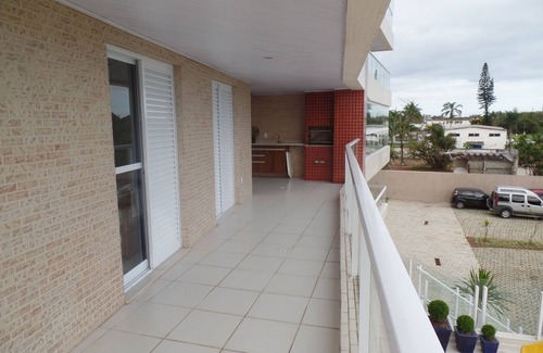 Indaia Apartamento | Apartamento Nuevo de frente al mar, pie en la arena!