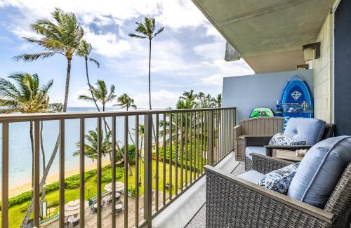 Punaluu Casa | NEW Beachfront Condo & Amazing Views