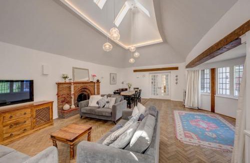 Little Chalfont Casa | NEW - Beautiful, spacious Beechwood Lodge with lovely gardens