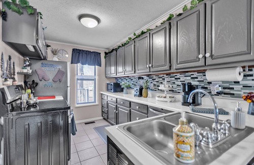 Rutledge Casa | NEW! Beautiful Lakeview Chateau with Stunning Views