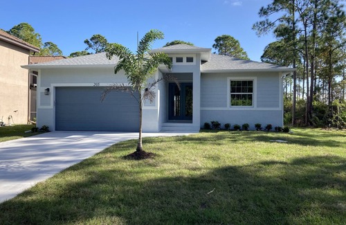 Rotonda Lakes Casa | New beautiful Pool . May thru Dec 2025 $2599 a month. $87a night. Contact Pam