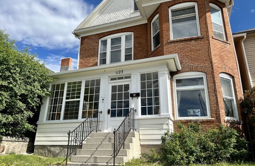 Butte Casa | NEW! Beautiful Queen Ann in Historic Butte, Montana